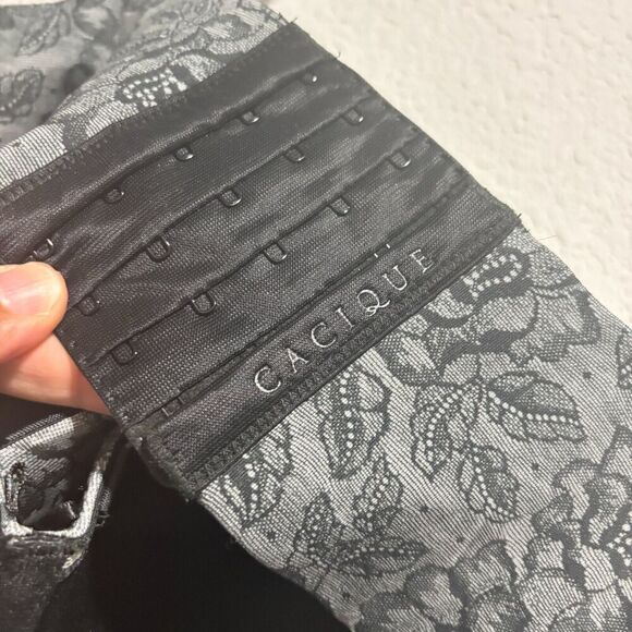 NWT Cacique Women's Bra 46C Gray Floral Lace Multi-Way Strapless Back Closure - Picture 4 of 8